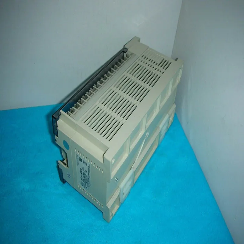 Auf Lager SPS-Modul FX2N-48ER in gutem Zustand