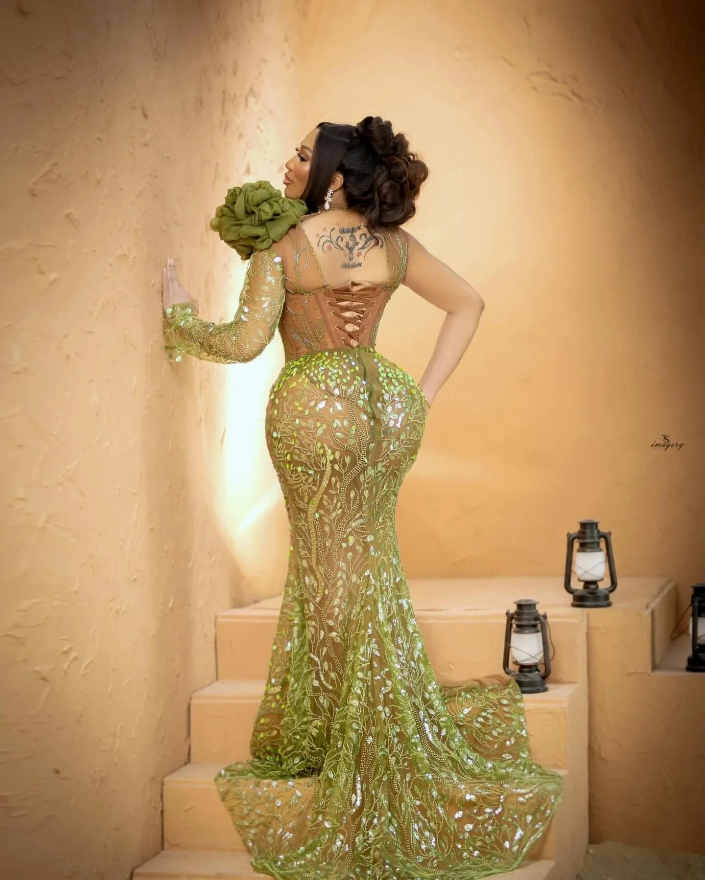 Green Floral Designs Beaded Prom Gown Long Sleeves One Shoulder Evening Dresses Sheer Appliques Custom Made Mermaid Formal Dress