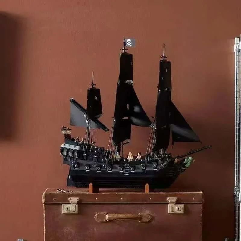 

2026 Black Pearl 2862pcs The Ship In Pirates of The Ghost Ship Model 10365 Building Blocks Set Brick Kid Gifts
