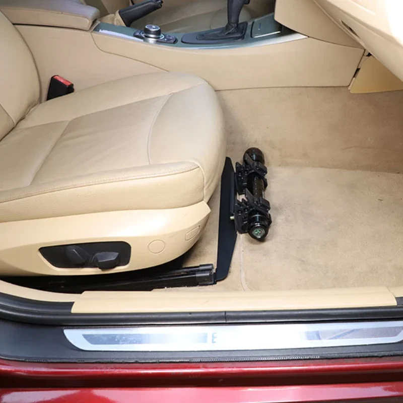 سبائك الألومنيوم الأسود سيارة تحت مقعد مصباح يدوي حامل قوس الداخلية اكسسوارات السيارات لسيارات BMW 2 سلسلة F22 2014-2017 #6