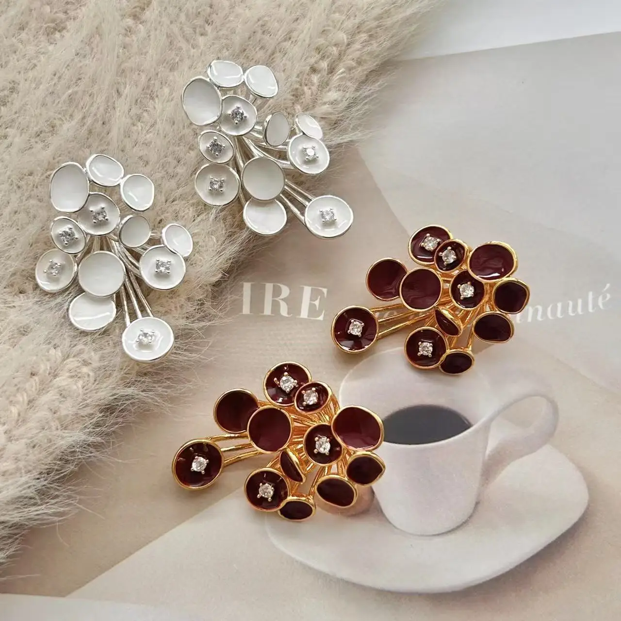 New niche design coral white enamel stud earrings light luxury high-end temperament removable two-wear earrings earrings