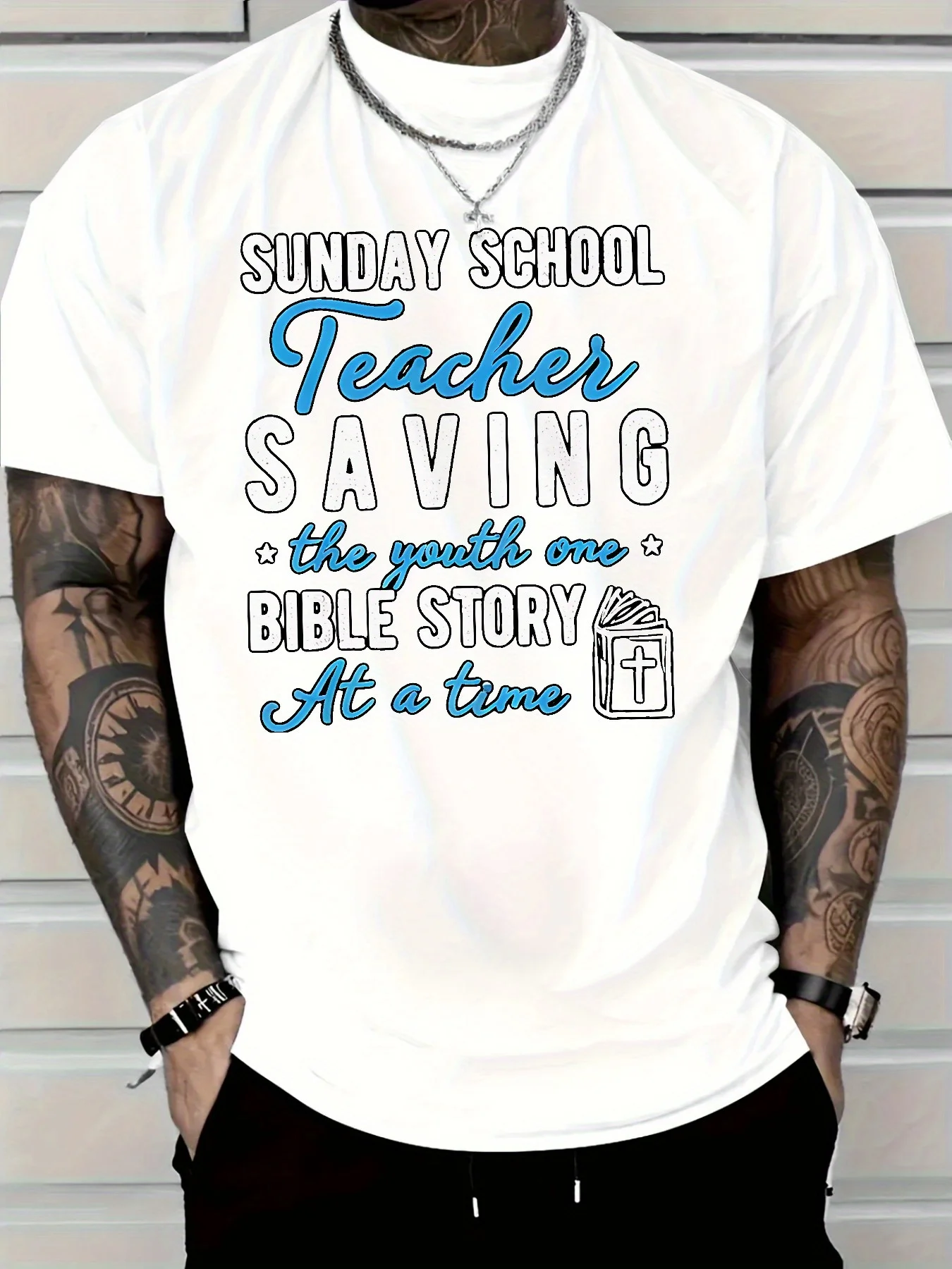 เสื้อยืดครูโรงเรียนวันอาทิตย์ สีขาว ช่วยเหลือเยาวชน เรื่องราวพระคัมภีร์หนึ่งเรื่องในครั้งเดียว เครื่องแต่งกายคริสเตียนสำหรับกิจกรรมในคริสตจักร