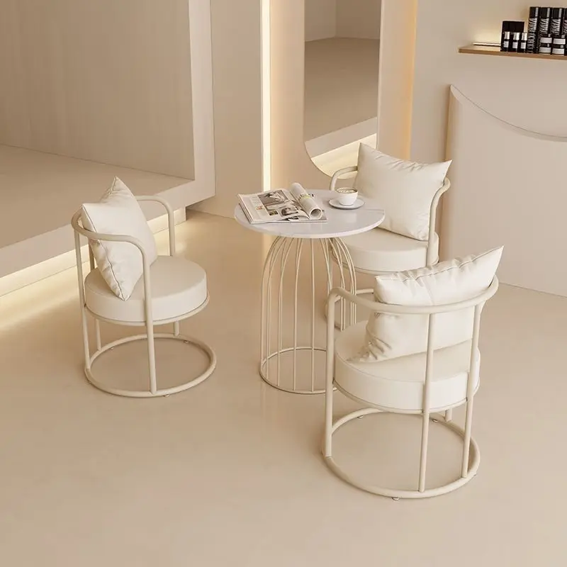 Exquisite tables and chairs warm and durable anti-rust casual tables and chairs three-piece combination