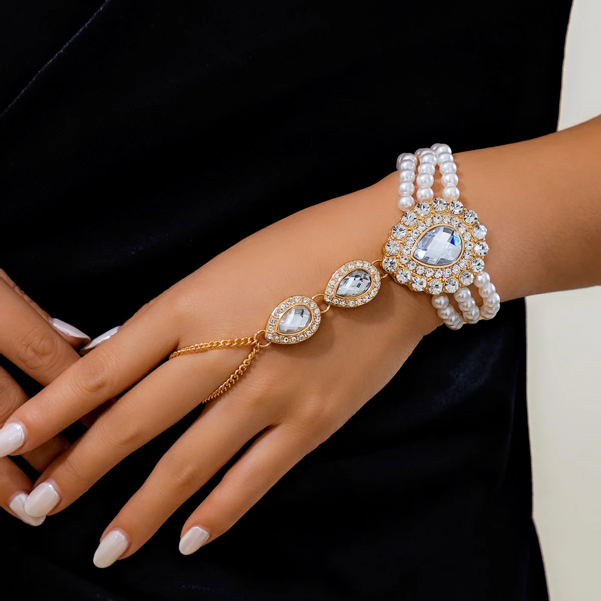 Women\'s Fashion Jewelry Faux Pearls Diamonds Gemstone Necklace Bracelet Set Vintage Style Necklace Girls Party Accessory Gift