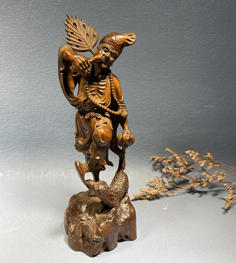 BY084 - 19 x 7 x 6.8 CM Carved Boxwood Figurine - Ji Gong Monk & Dog Playful