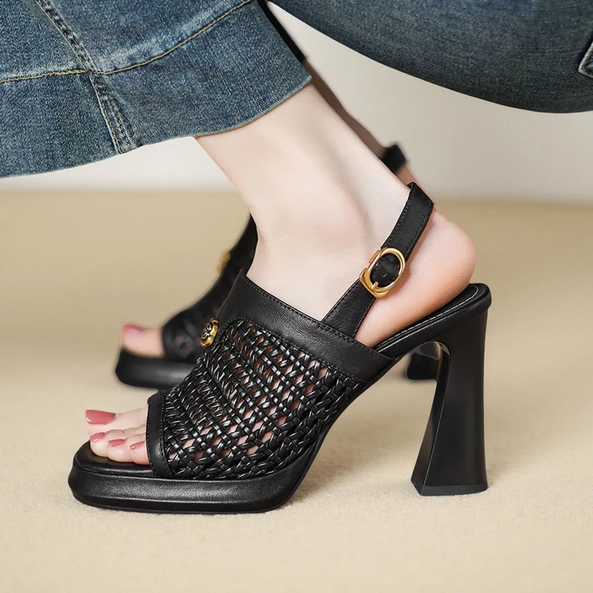 

Новые летние женские босоножки с открытым носком на толстом каблуке 11,5 см, с вырезами, из натуральной кожи, на высокой платформе, модные