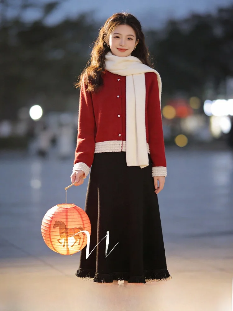 

plus Size Slimming Effect Knitted Set Spring 2026 New Arrival Color Block Long Sleeve Top High Waist Skirt Two Piece Women's ...
