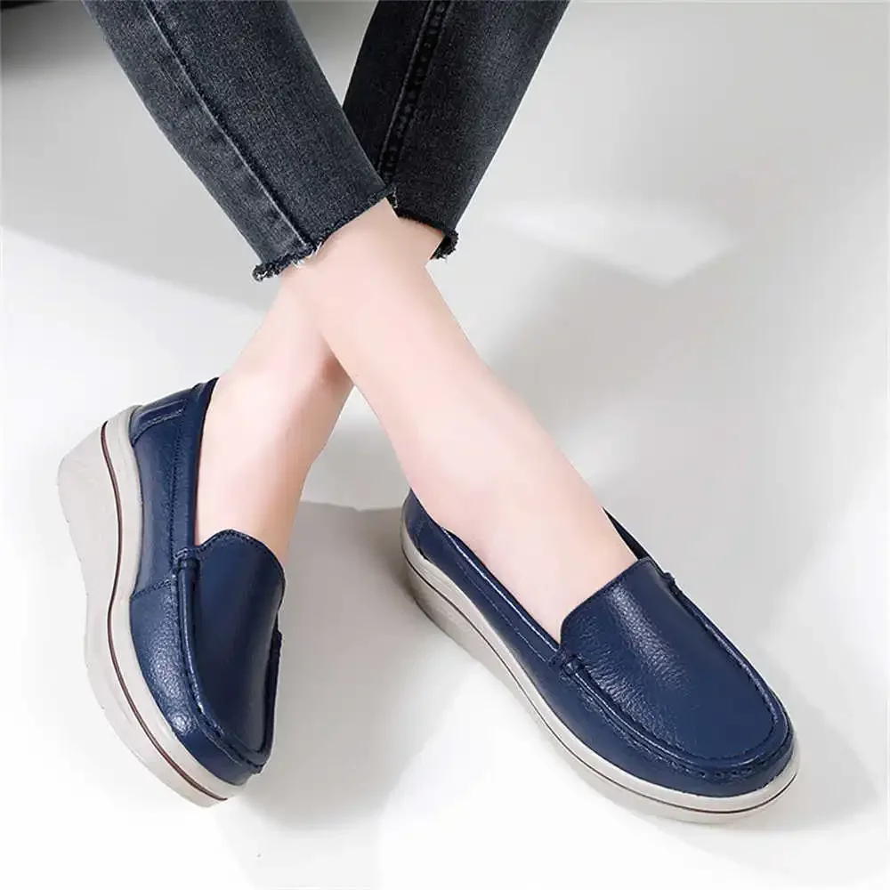 Plateforme Moccasin Shoes For Women Loafers Vulcanize Sneakers 48 Size College Student Sport Twnis Famous Sneskers Hit