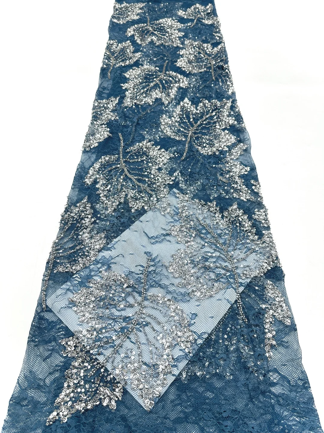 

Luxury Sequins Tulle Lace Fabrics African Lace Fabric 5 Yards High Quality 2026 Beaded Embroidered Lace Fabric for Sewing