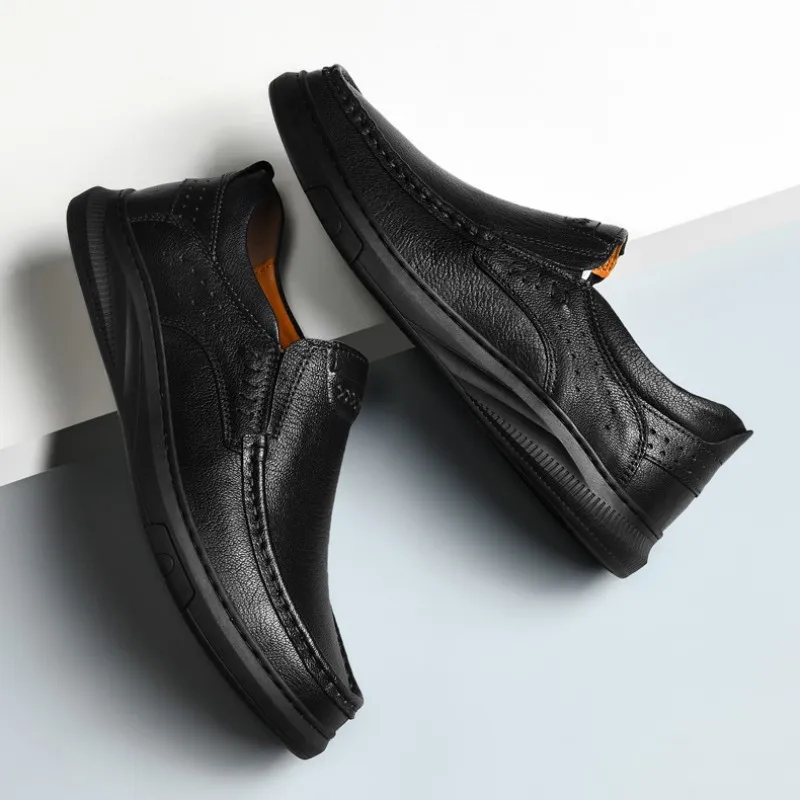 Sapatos clássicos de couro slip-on masculino, mocassins planos, tênis casuais, mocassim de sola macia