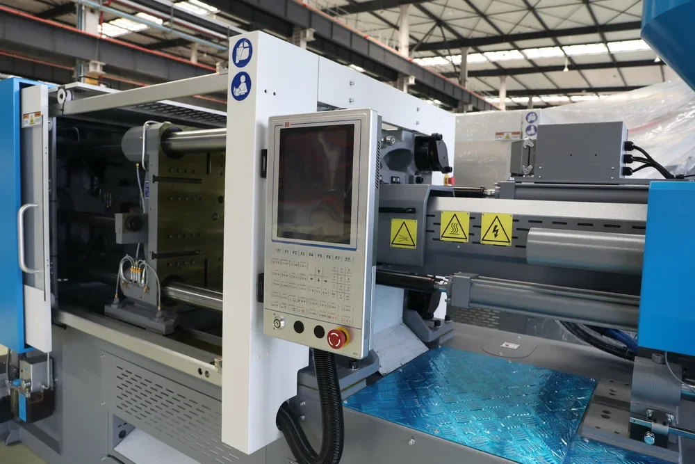 Car Accessories Auto Spare Parts Plastic Automotive Parts Molding Machine