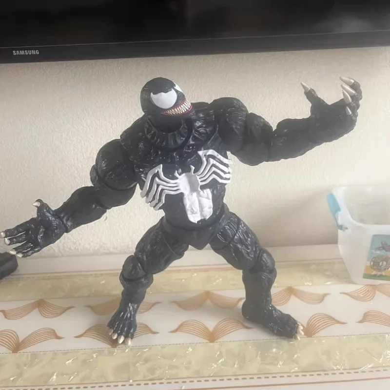 Genuine Venom Articulated 1/9 Marvel Action Figures Sculpture Toy Desktop Model Ornaments Children Birthday Home Decoration Gift