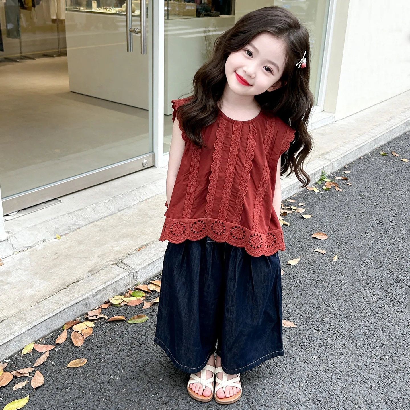 

Girls' summer sleeveless shirt set 2026 new stylish children's vest wide leg pants, two piece set for girls' babies