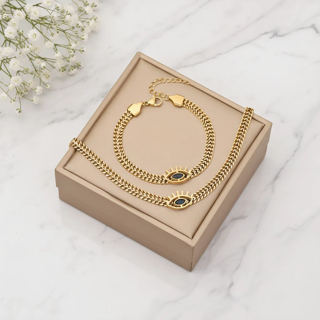 

2pcs Elegant Vintage Jewelry Set for Women Devil's Eye Necklace Golden Choker Bridal Wedding Bracelet Party Gift