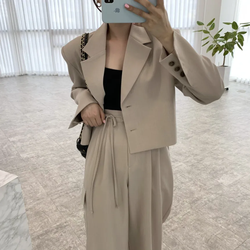 Women\'s Vintage Blazer Pants Suits Two Pieces Set Full Sleeved Short Blazers & Lacing Up High Waist Long Wide Leg Trousers