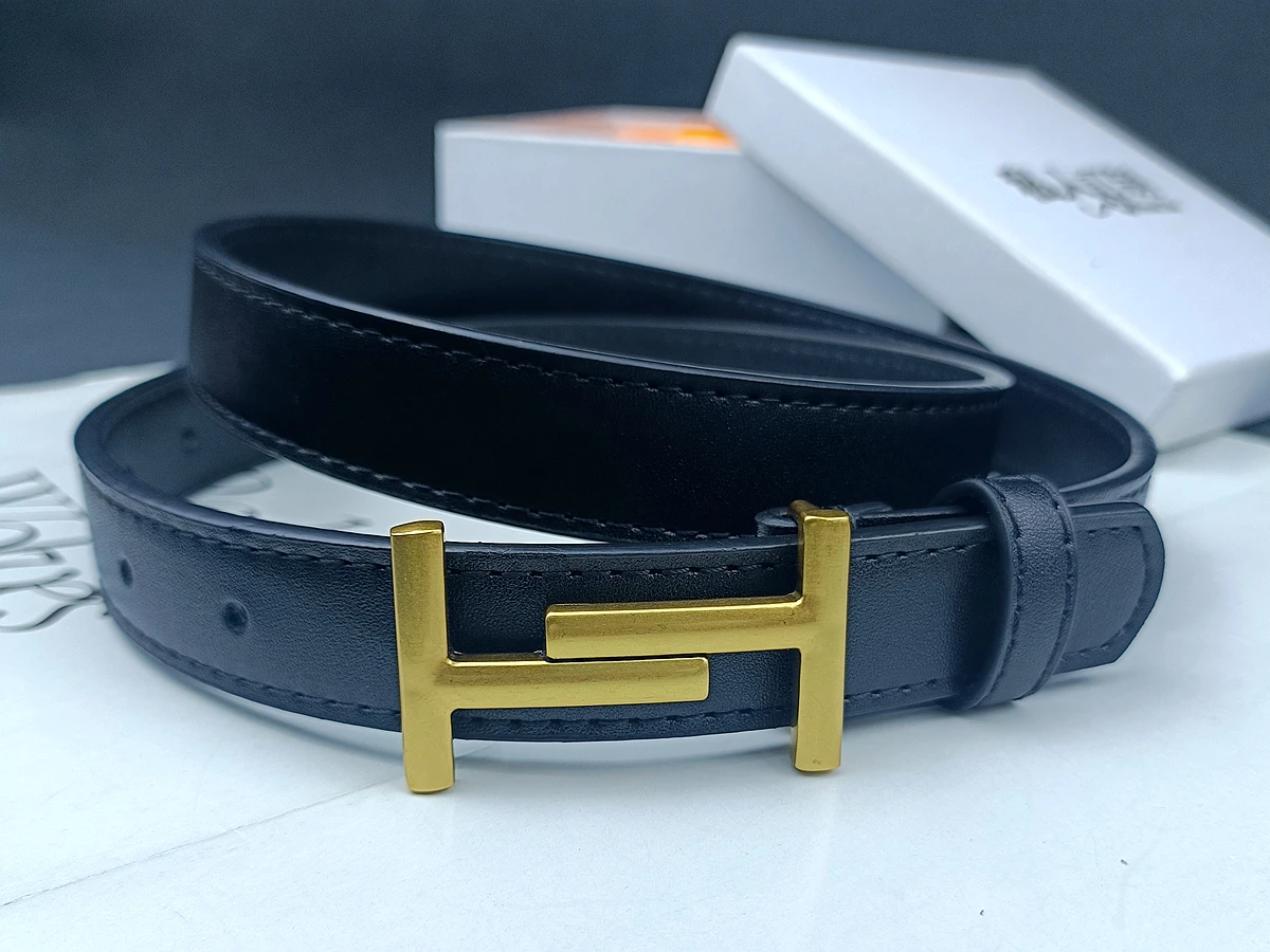 

New Triumphal Arch genuine cowhide belt, women's simple and versatile double C belt, women can match denim suit