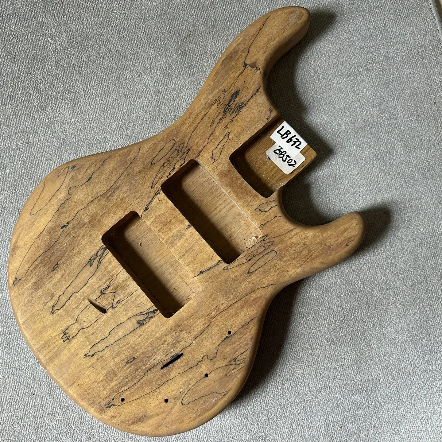 LB632 Custom Order Solid Wood 4 String Electric Guitar Bass Body Right Hand HH Active Pickups DIY Parts Paint Scratches