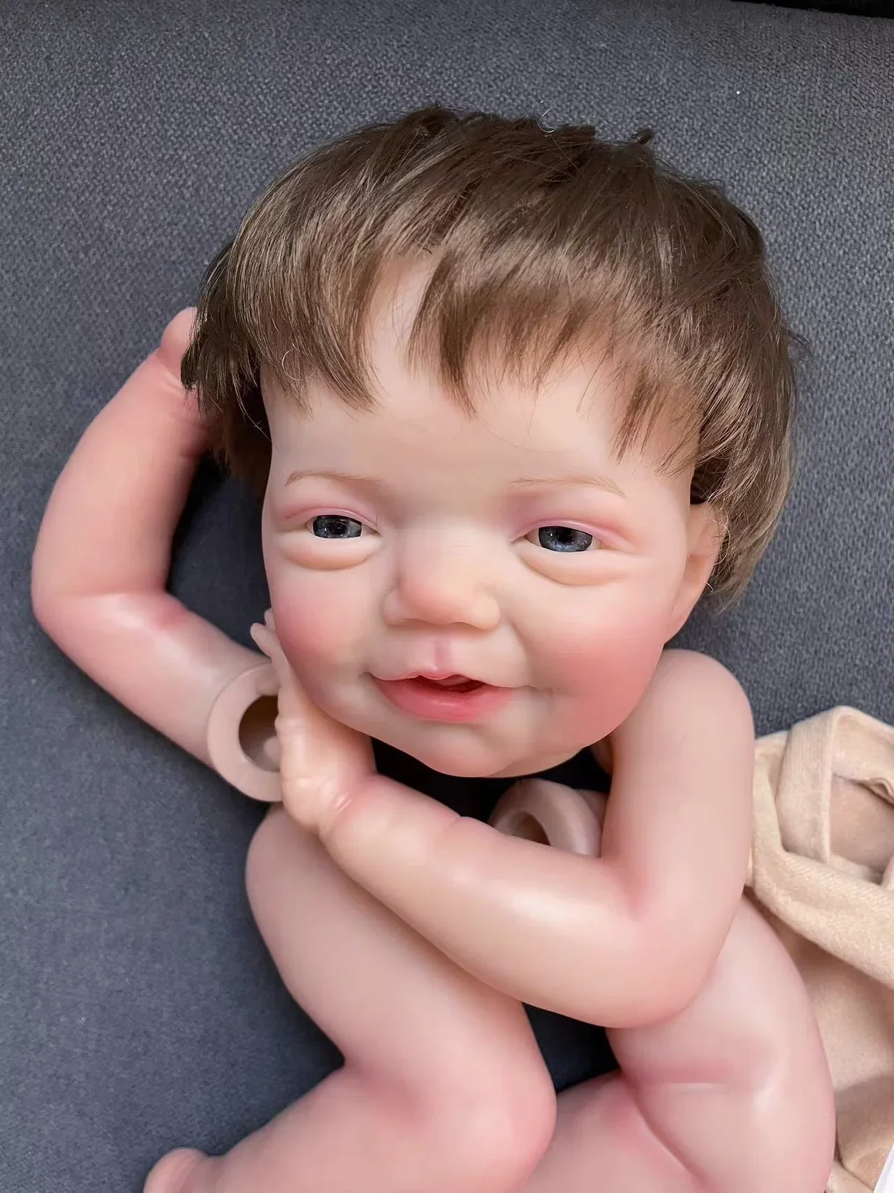 19인치 찰리 리본 인형 키트 손으로 염색한 머리카락 미완성 실물 같은 다층 페인팅 인형 부품 DIY 어린이 장난감