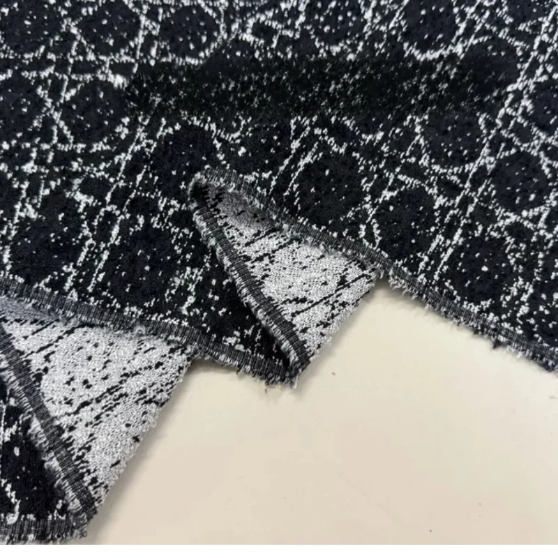 European and American Black and White Blended Three-dimensional Color Woven Jacquard Clothing Fabric  Brocade Suit Jacket Fabric