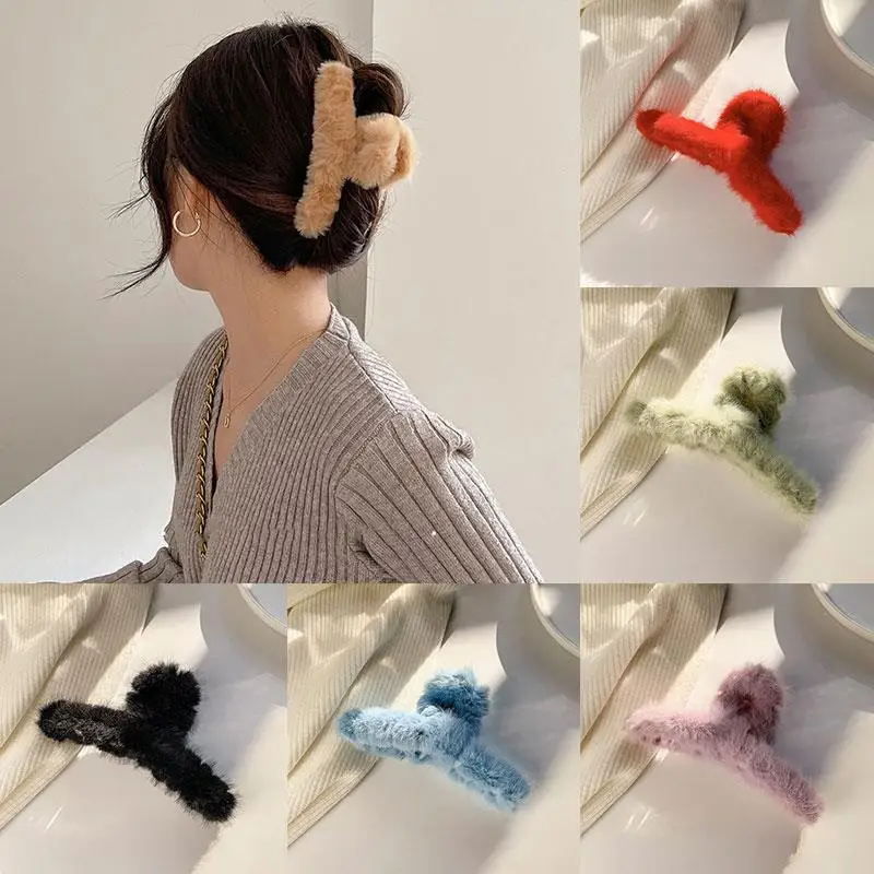 

Autumn Winter Fluffy Plush Claw For Women Elegant Crab Barrette Hairpin Furry Headwear Hair Claw Clip Girl-Hair Accessories