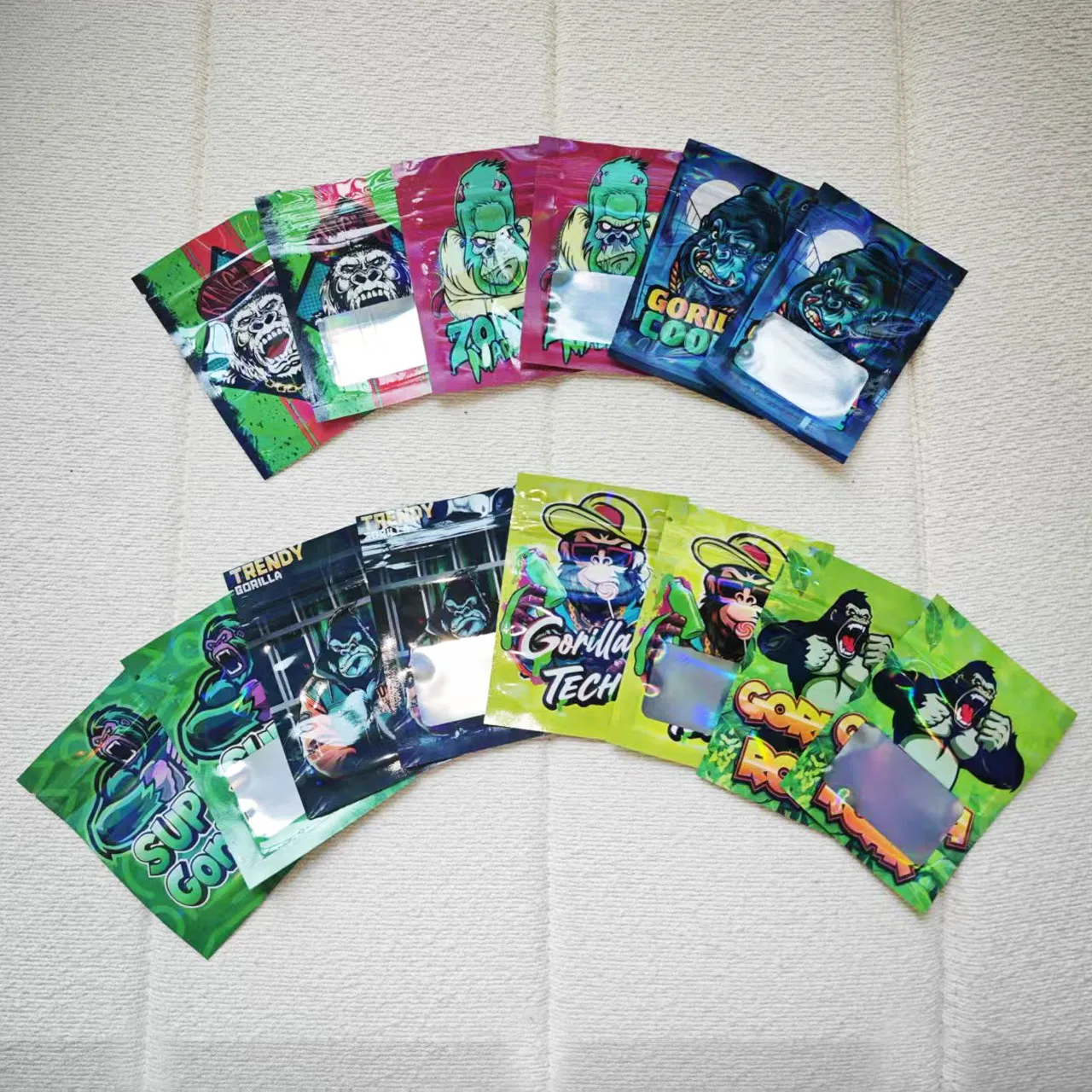 100Pcs 2.76*3.54inch New Pattern Resealable Zip Lock Mini Mylar Bag Candy Gummies Packaging Pouch Smell Proof Zipper Pouches