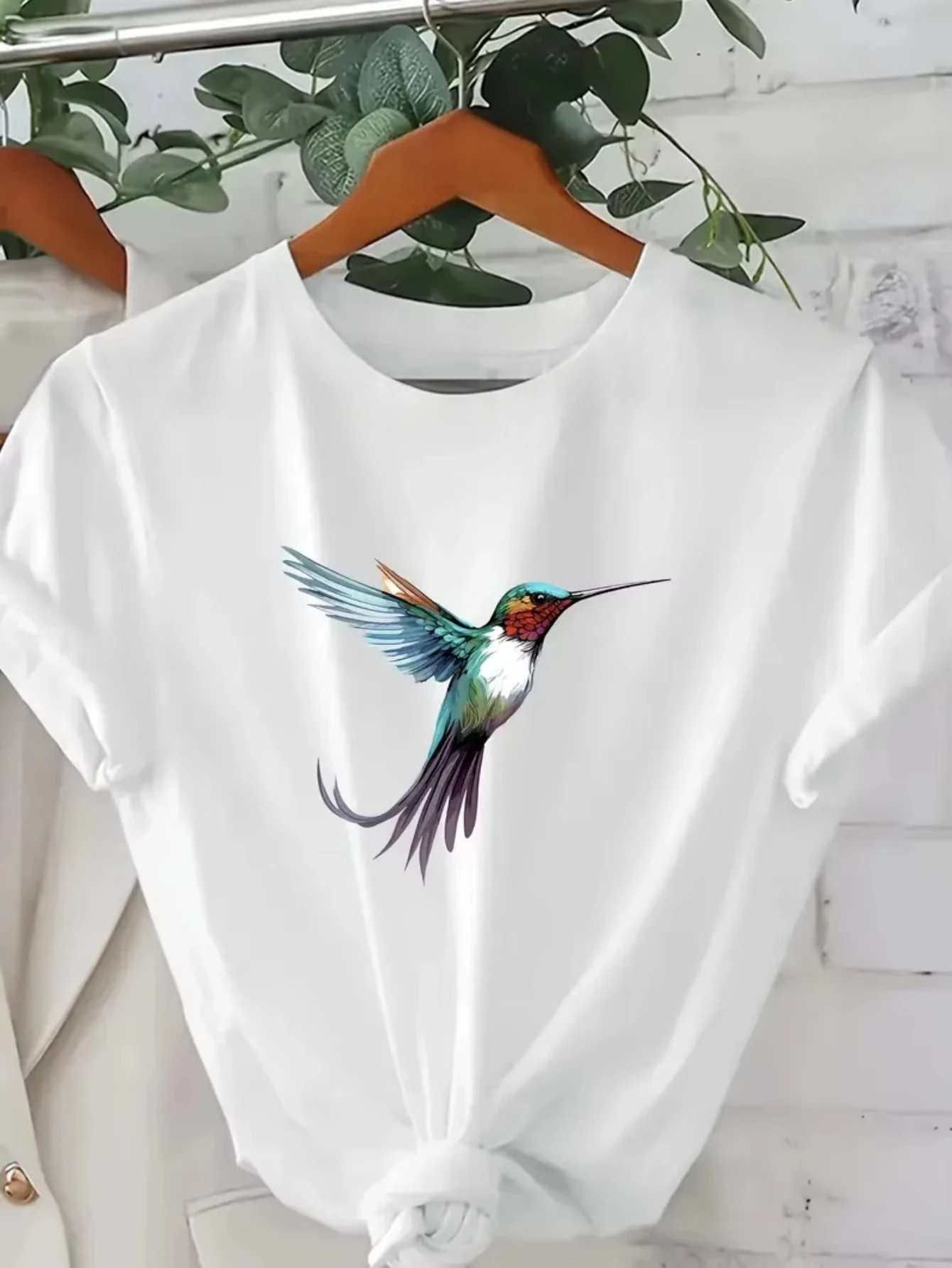 Women Summer Trend Hummingbird Pattern Print Casual Short Sleeve Top Crew Neck Comfortable Women Casual Daily Simple Stylish Tee