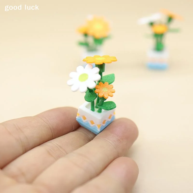 Mini Artificial Chrysanthemum Potted Model Dollhouse Micro Garden Plant Potted Ornament For Dollhouse Decor Sand Table Props