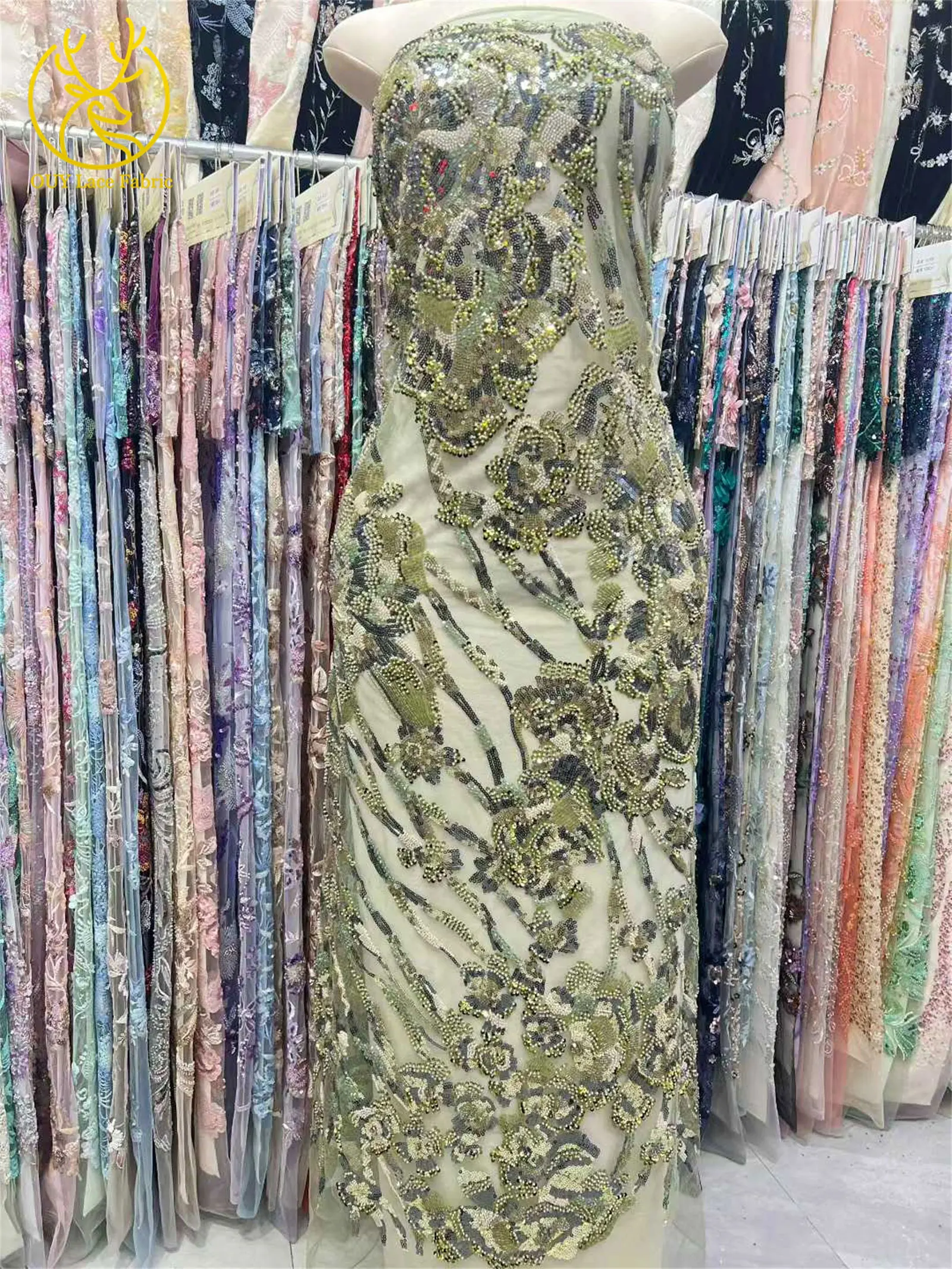Luxuriöser afrikanischer handgefertigter schwerer Perlen-Spitzenstoff 2026 nigerianischer Pailletten-Mesh-Spitzenstoff für Damen, Party, Hochzeitskleid – Detail 14