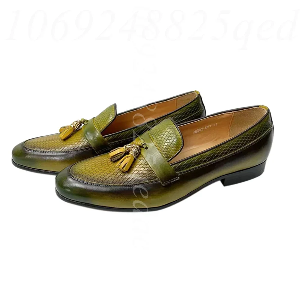 Men's Retro Olive Green Tassel Loafers Textured Leather Slip-On Dress Shoes for Classic Formal Business & Timeless Casual Wear