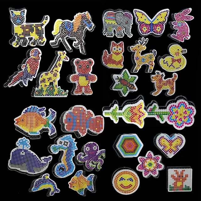 Bezpiecznik Pixel Art Puzzle Pegboardy Wzory Szablony Papier do prasowania Białe plastikowe pęsety do koralików Hama 5 mm Zabawki 3D Prezent dla dzieci