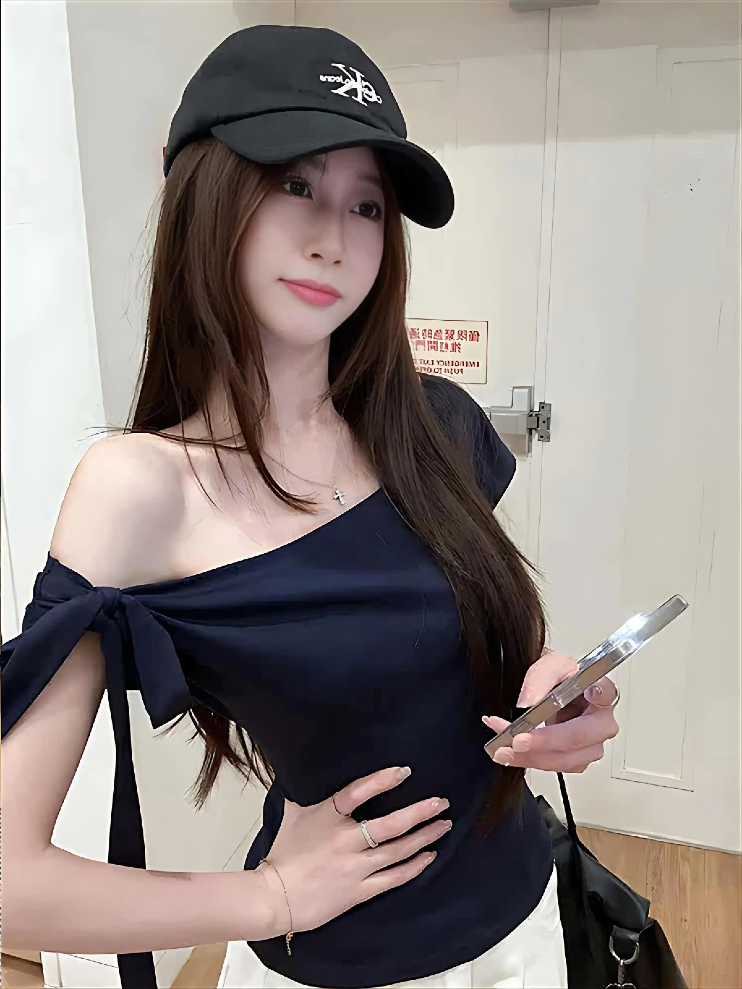 

Футболка с открытыми плечами, милая одежда, женская футболка, повседневная простая базовая обычная однотонная однотонная модная мягкая удобная футболка для девочек