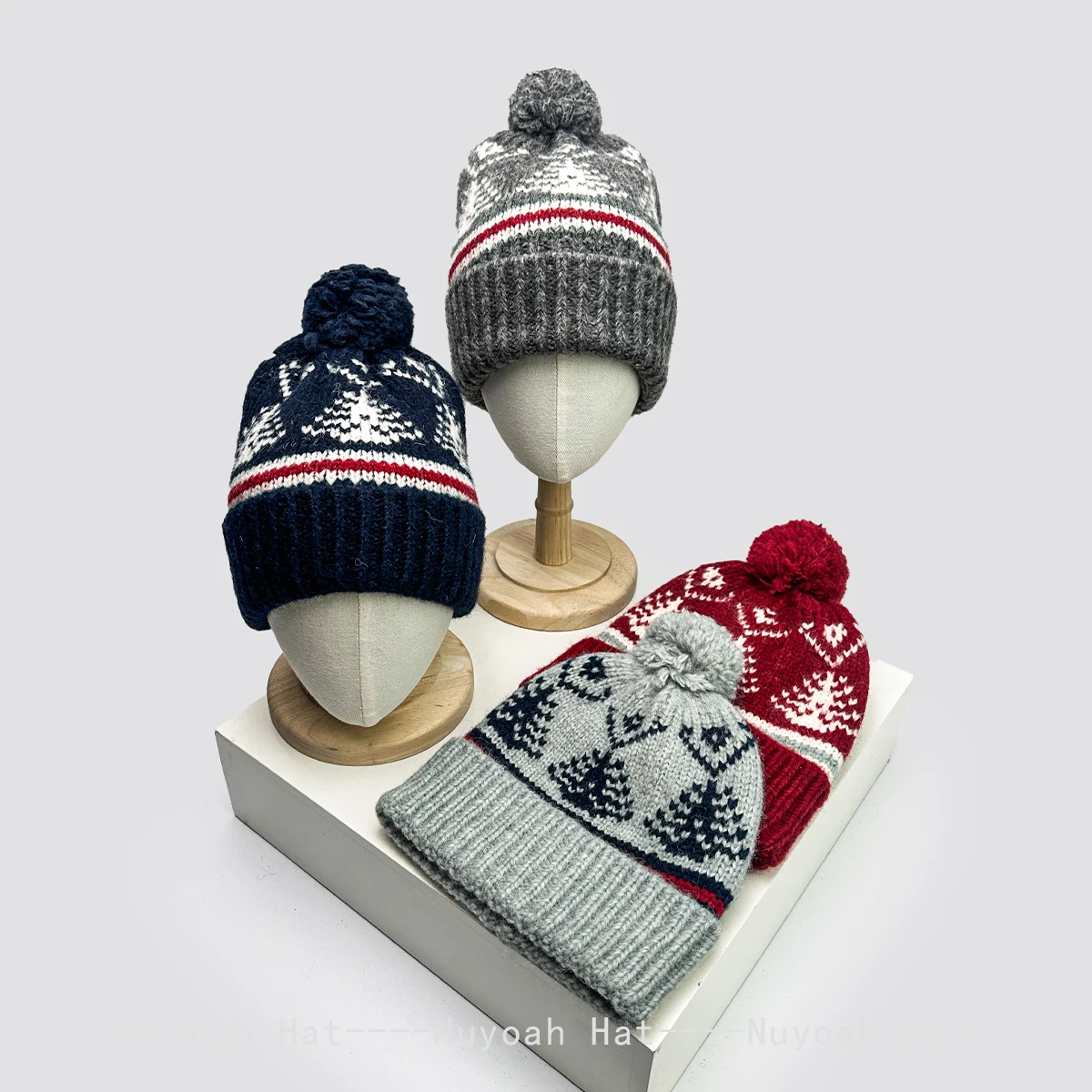 

New Men Women Fair Island Style Jacquard Tree Fur Ball Knitted Hats Personal Warm Retro Fashion Beanies Versatile Outdoor ins
