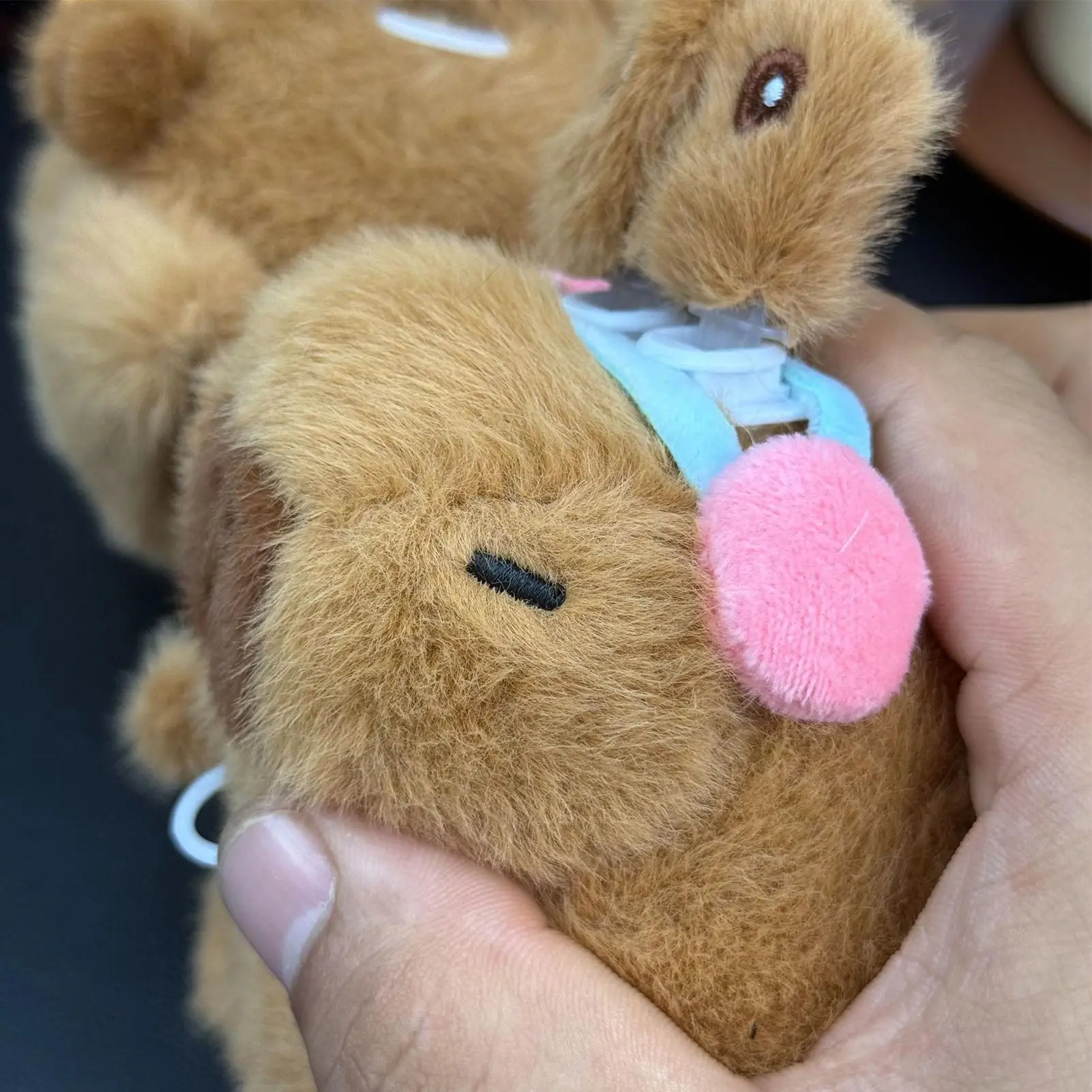 Portachiavi Capybara morbido e adorabile con ciondolo per borsa con orecchie mobili Portachiavi Capybara in peluche Ciondolo per zaino per uomo Donna Ragazzi Ragazze