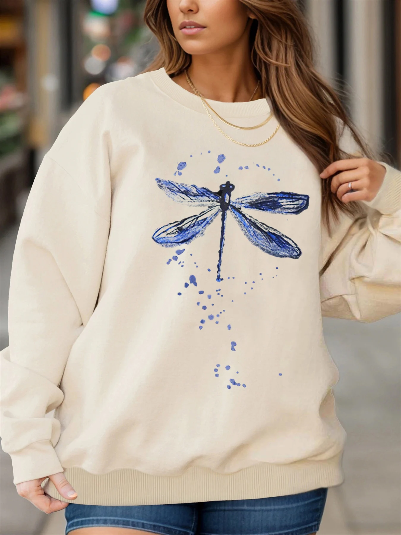 بلوفر نسائي للخريف والشتاء كاجوال فضفاض ومريح بنمط اليعسوب الدافئ مطبوع برقبة دائرية وأكمام طويلة