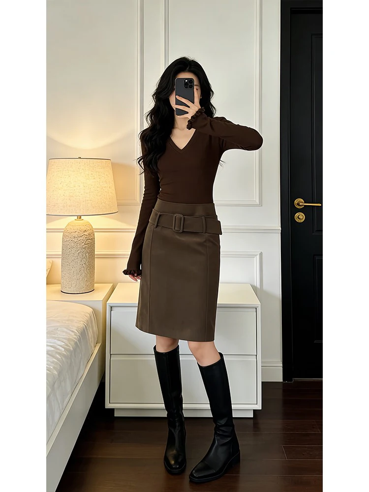 High Waist Straight Cut Coffee Color Half Skirt Women's Fashion Slimming Commute Skirt Korean Retro Style Early Spring New Ar...