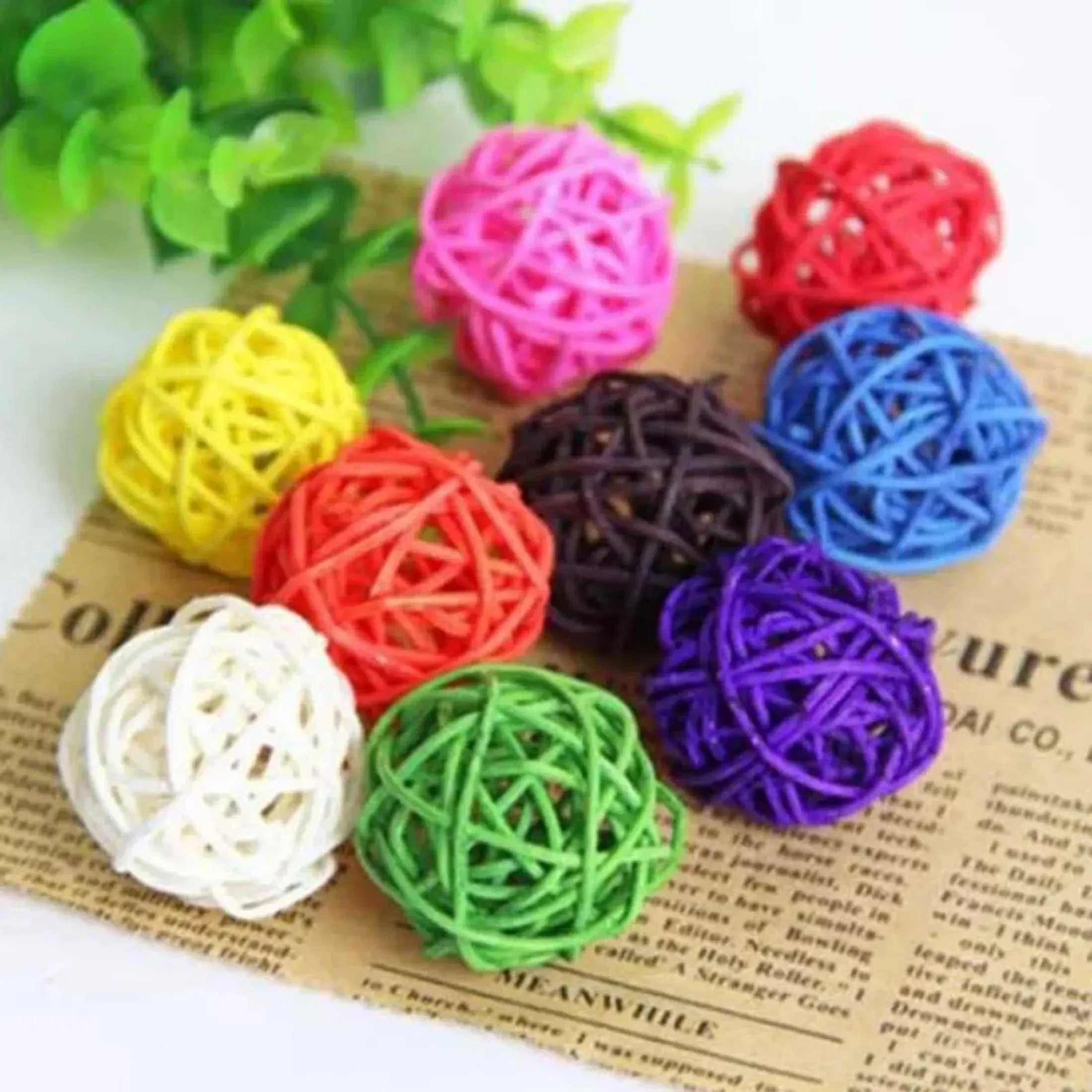 10pcs Parrot Chewing Toy Ball Primary Color Sepak Takraw Pet Bird Training Interactive Toy Bird Cage Decoration Bird Supplies