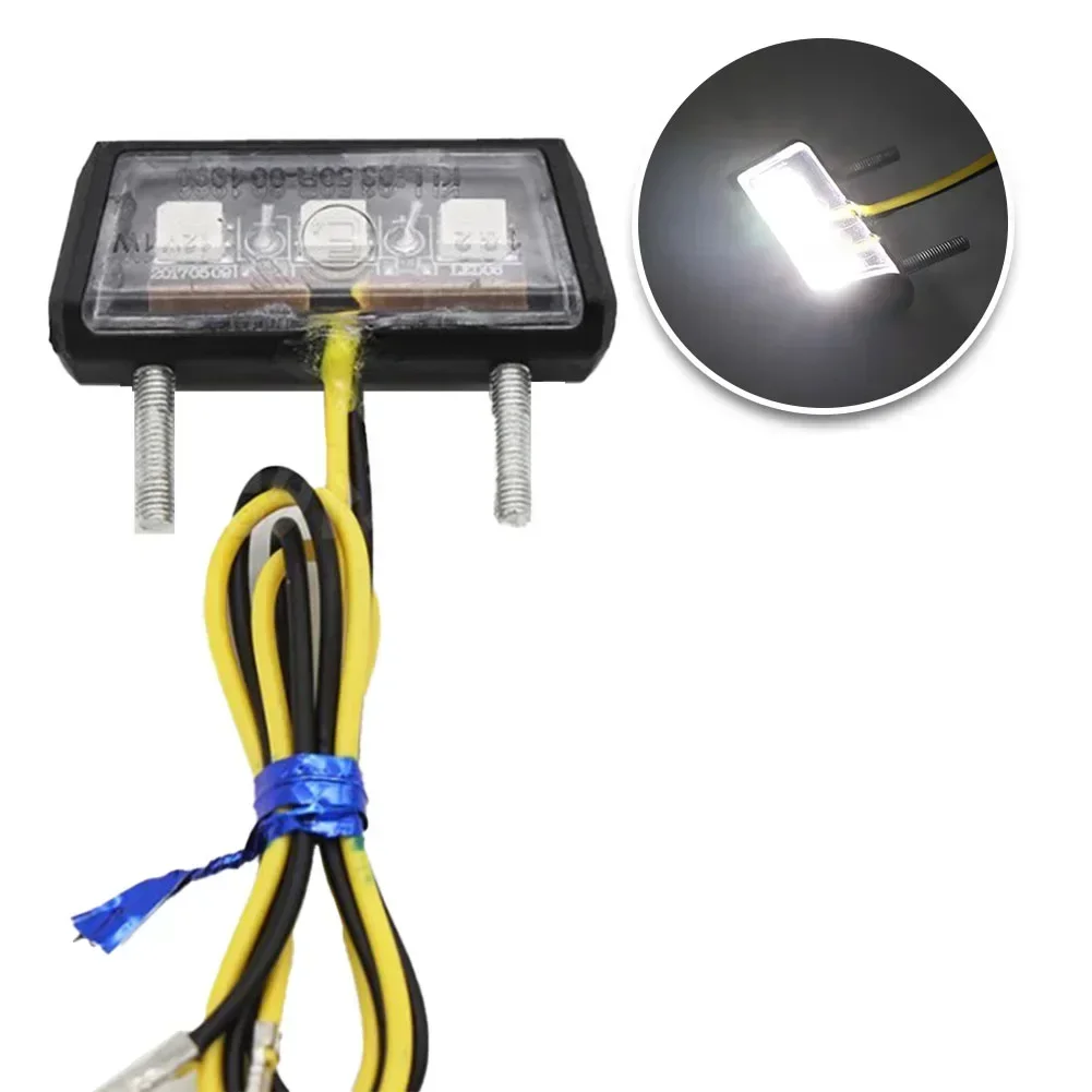 1 Uds. Soporte de luces LED para matrícula de coches y motocicletas, luz trasera de 12V, luz LED trasera impermeable para motocicleta