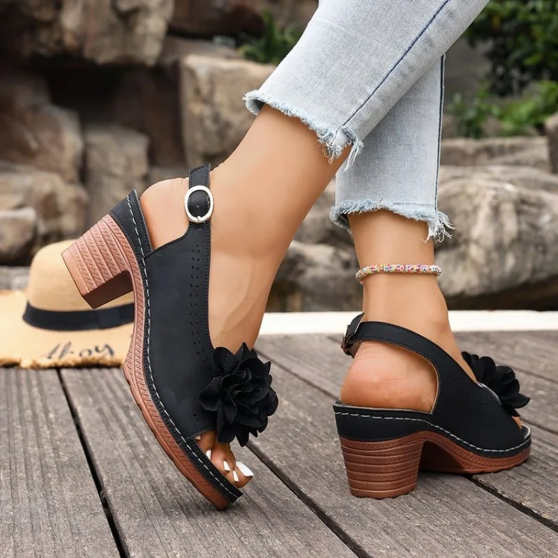 Women's Slingback Sandals Open Toe Block Heel Floral Applique Cutout Detail Casual Summer Footwear Adjustable Buckle Strap 2026