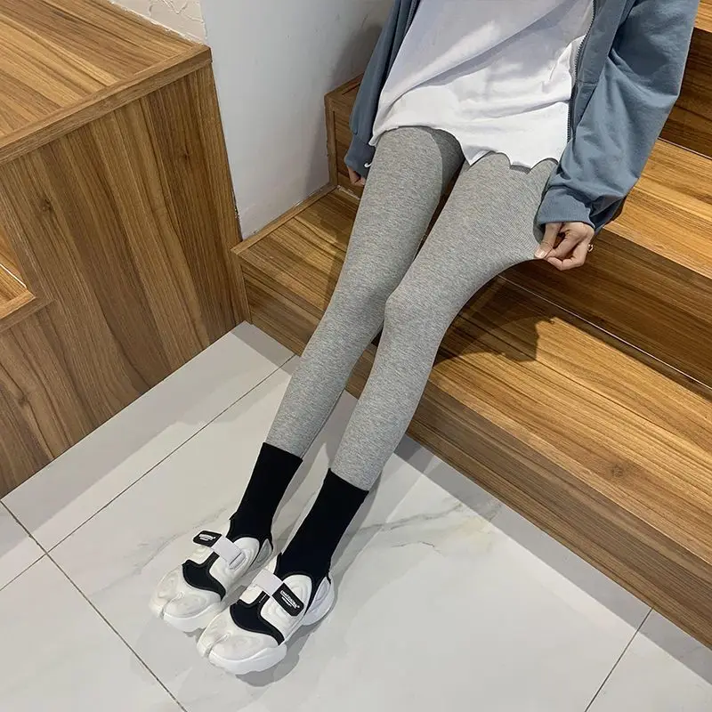 女性用レギンス 暖かいニット フレアパンツ ハイウエスト 裏起毛タイツ ヒップアップ効果 トレンド感あふれる 快適 秋冬 マイクロホーン