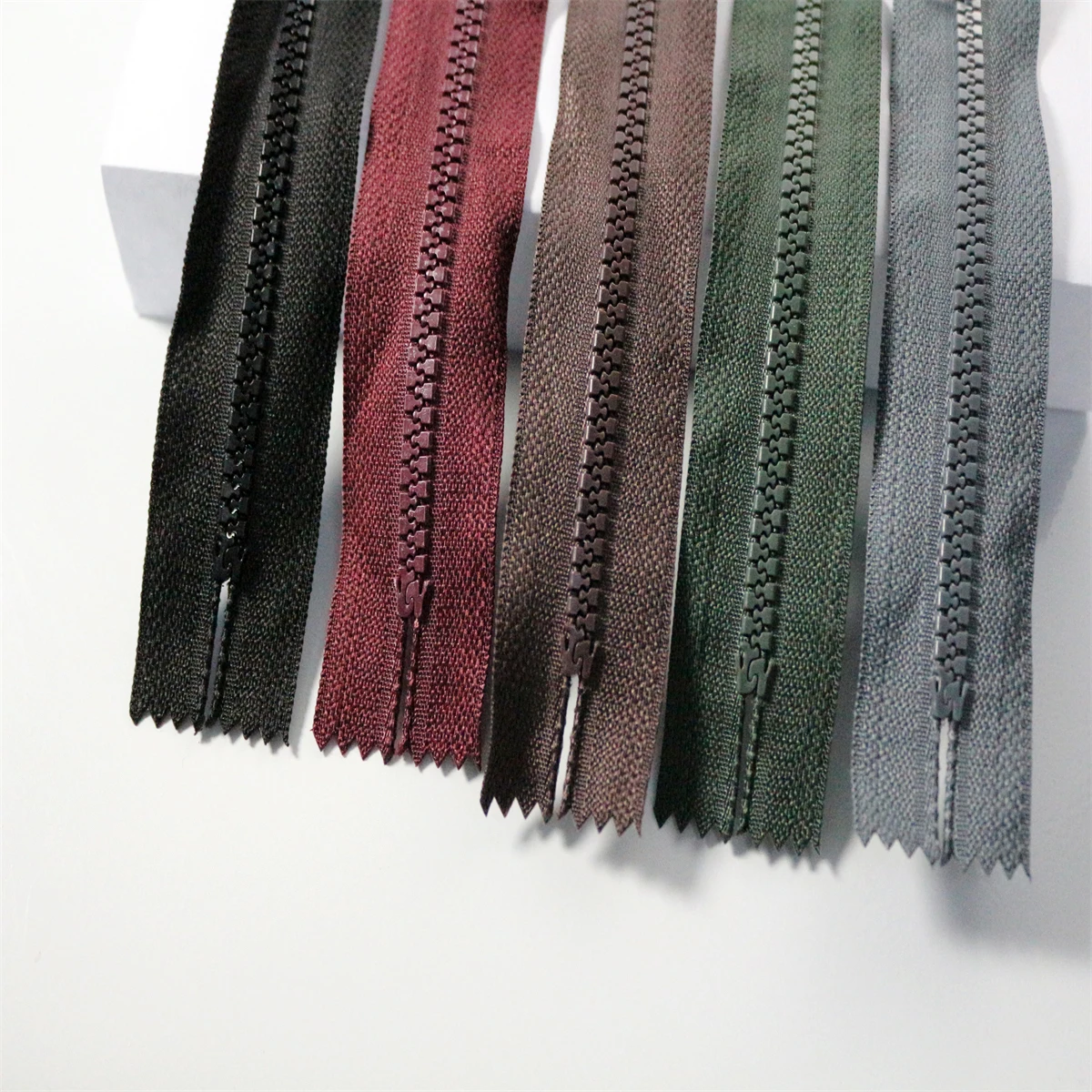 (10PCS)5# resin closed tail 30CM zipper pocket Short zipper bag closed color zipper multi-color manufacturer instant delivery