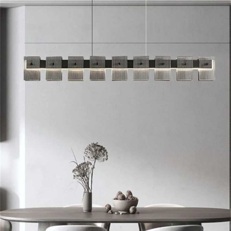 ثريا مطعم طويلة من النحاس بالكامل بتصميم إيطالي إسكندنافي فاخر الآن