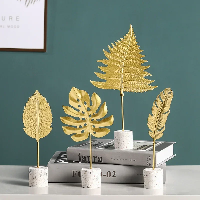

Iron Nordic light luxury golden iron turtle leaf ornaments living room wine cabinet entrance table decoration ginkgo leaf orname
