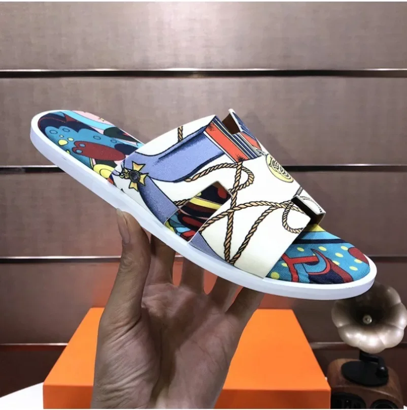 Scarpe da donna estive nuova edizione coreana punta sopra indossare pantofole a fondo piatto moda donna Graffiti pantofole con tacco piatto SH1