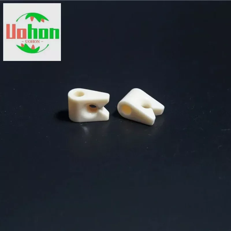 Alumina textile ceramic Al2O3 Alumina Ceramic Textile Eyelet parts