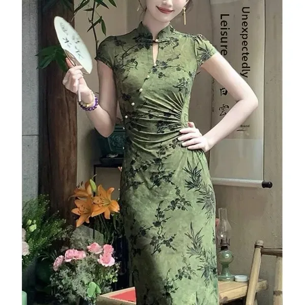 Abito da donna con gonna lunga alla caviglia primavera estate Nuovo abito cheongsam ricamato in stile cinese 2025 scava fuori la vita