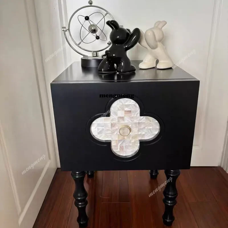 M138 Deep sea shell four-leaf clover bedroom bedside table living room sofa edge few solid wood