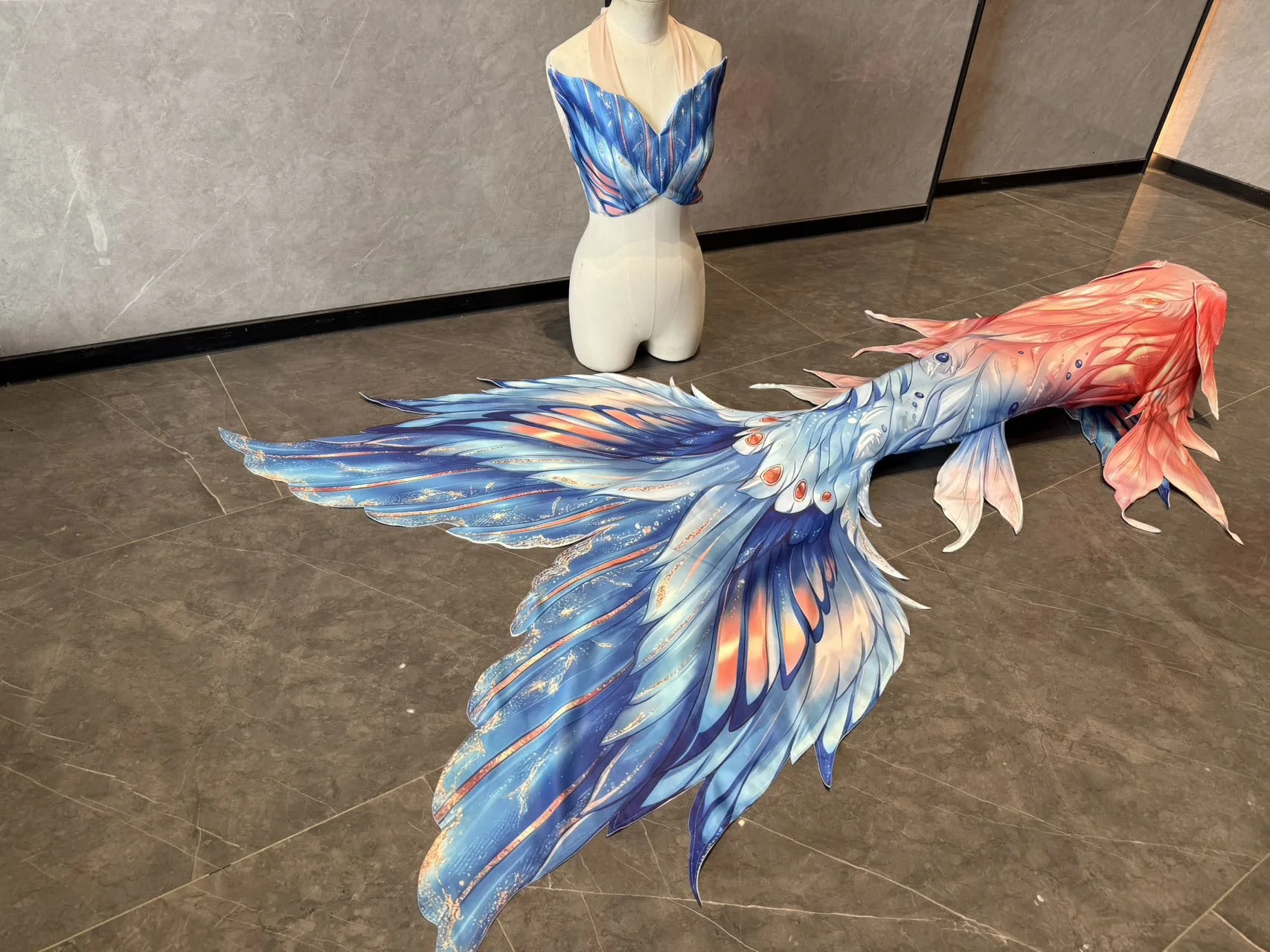 

Aquarium Underwater Professional Freediving Filming Performance Mermaid Large Tail