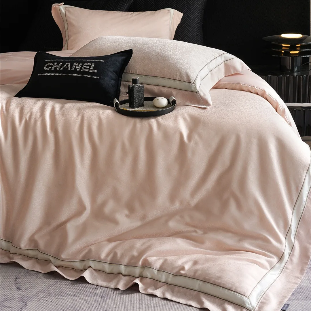 Italian style light luxury jacquard spliced bedding with ultra soft bedding, high-end feel, and four piece set of sky silk cotto