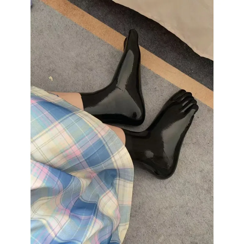 أسود أبيض فاصل أصابع القدم الجوارب الطويلة للجنسين منتصف العجل اللاتكس الطبيعي سلس مريحة مثير تأثيري جوارب الرجال النساء الجوارب