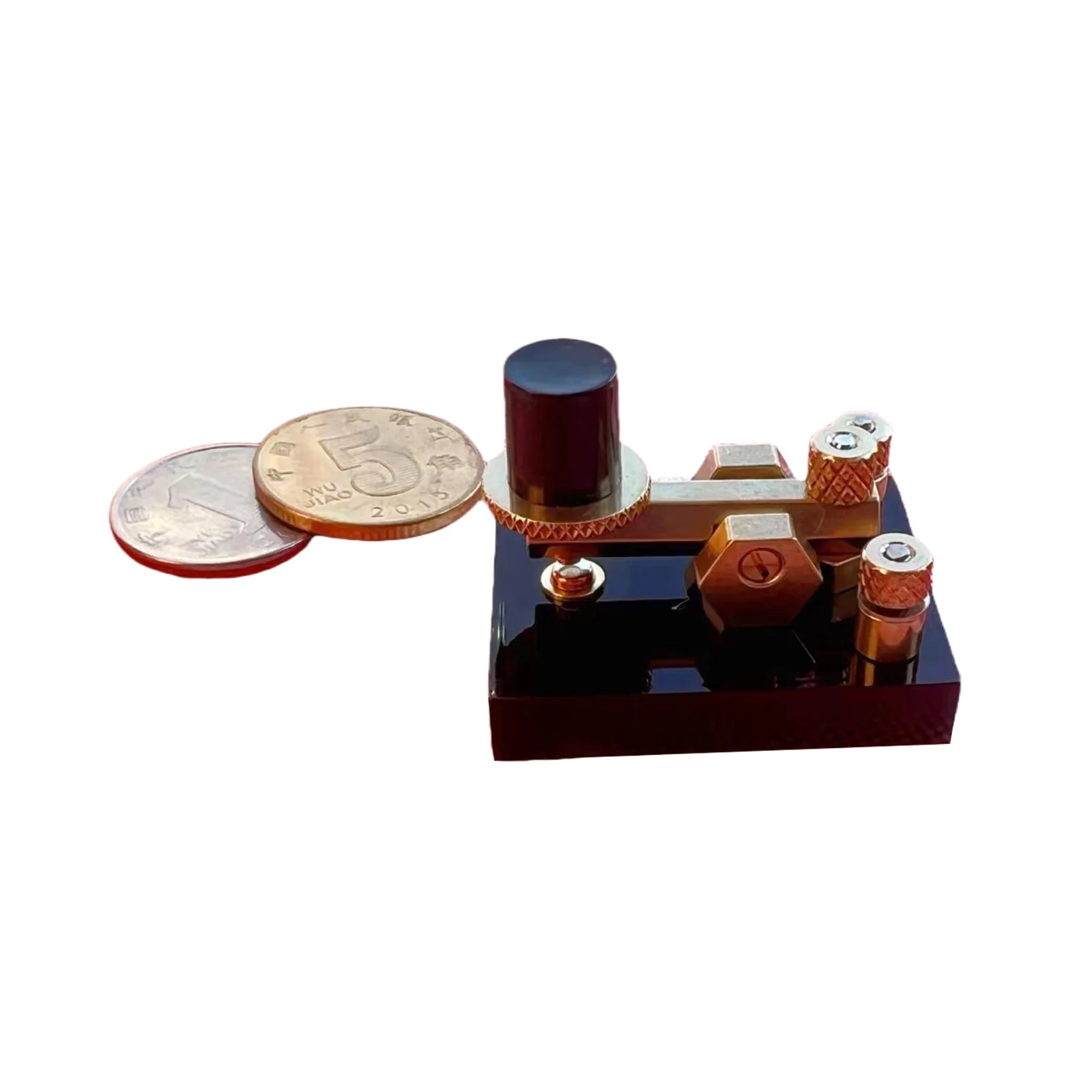 Small keys, shortwave Morse code, CW transmission, manual keys, creative gifts, collectible ornaments
